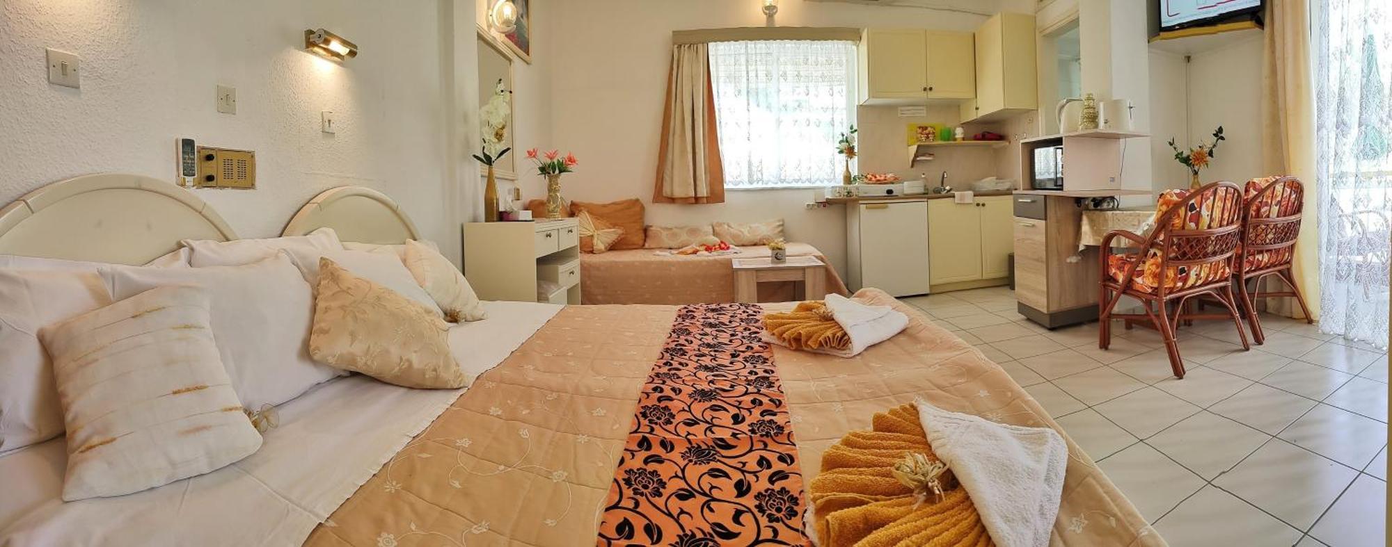 Evli Apartment Rethymno  Bagian luar foto