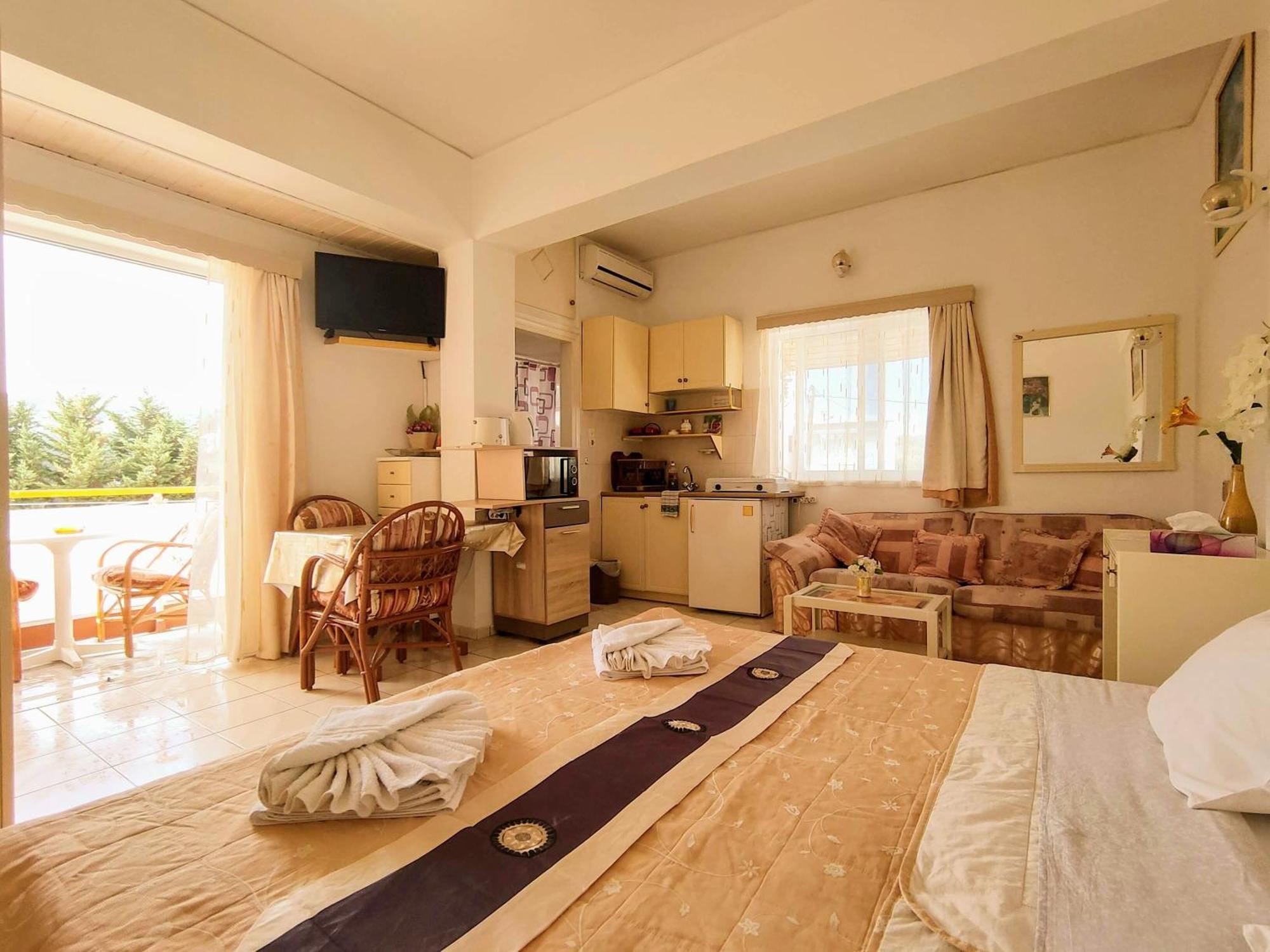 Evli Apartment Rethymno  Bagian luar foto